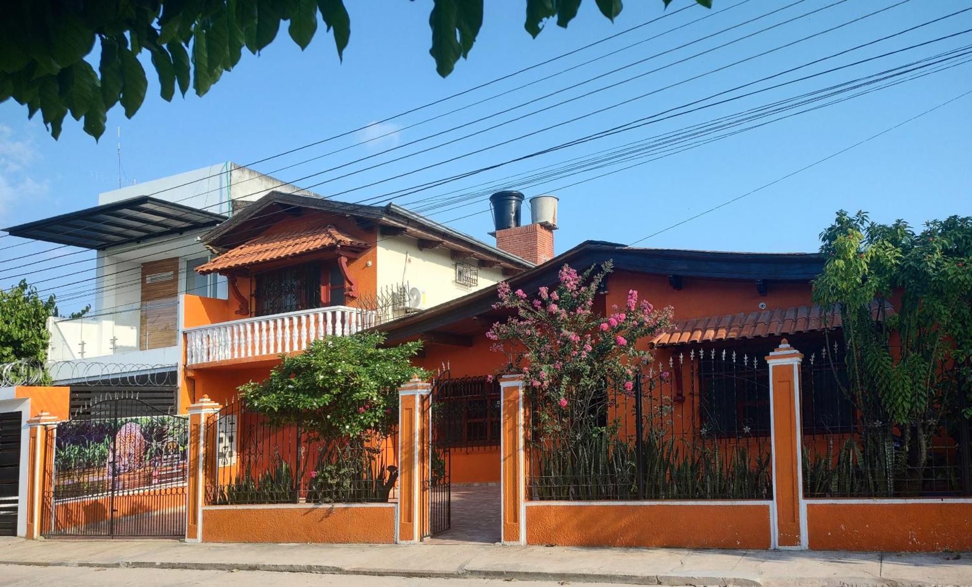 El Jaguar Casa Hotel Leticia Exterior foto
